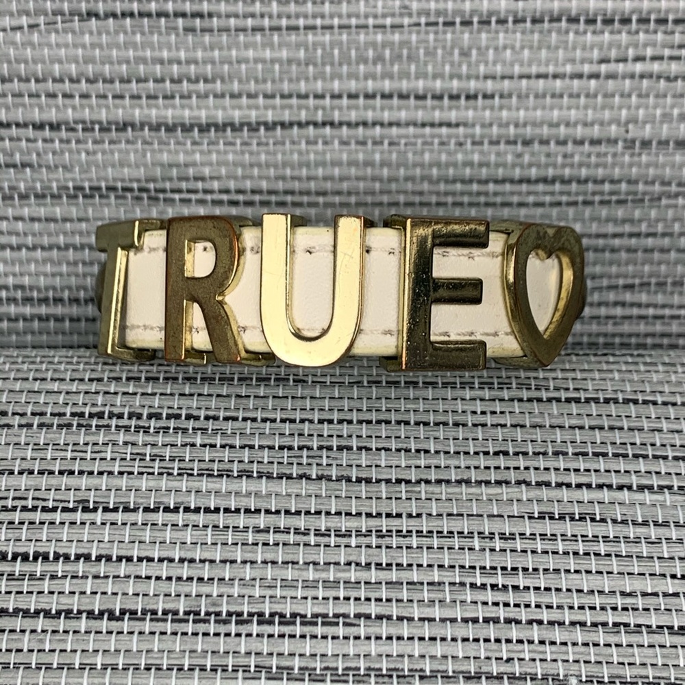 🍁Cream Leather True Love Bracelet